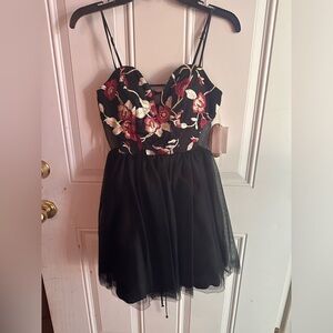 Social Code Black Wine Formal dress- Size 5 NWT